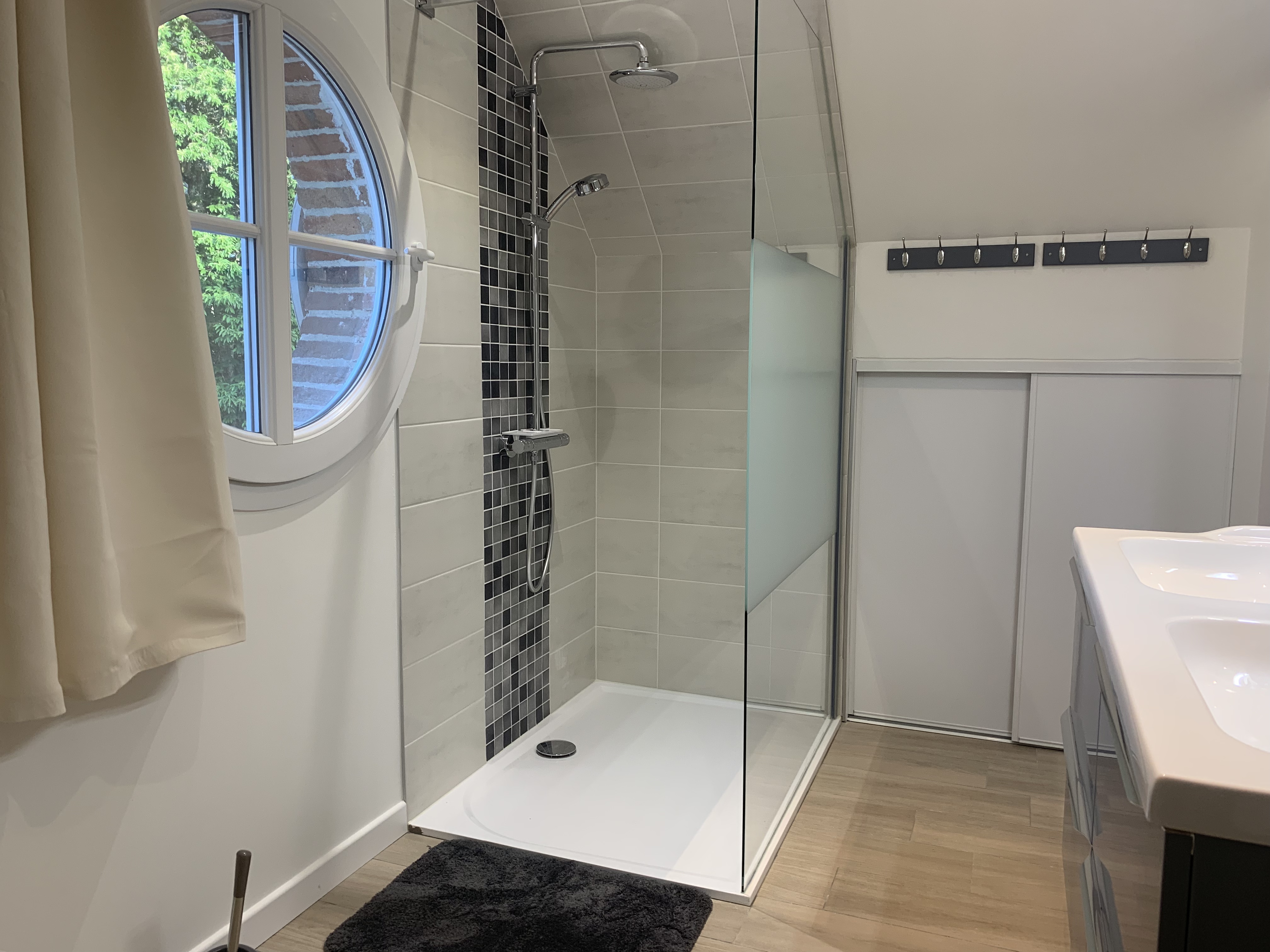 Salle de bain attenante